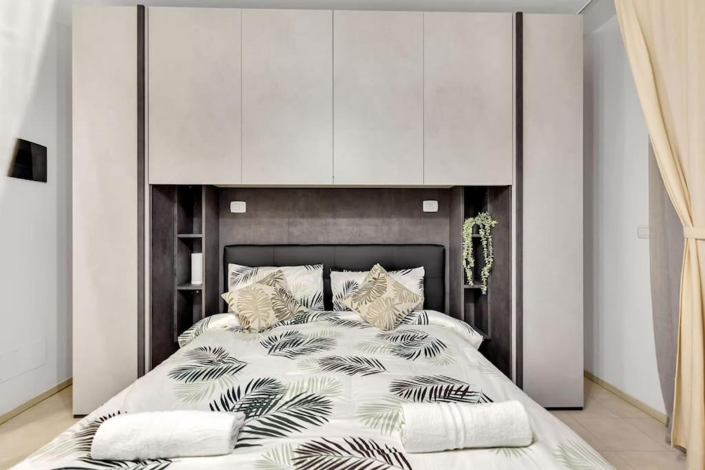 Private Parking-terrace10 Min To Linate Airport * Milan