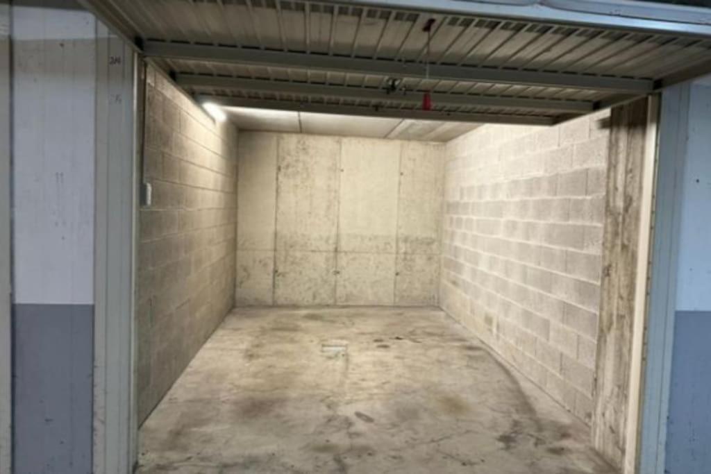 Private Parking-terrace10 Min To Linate Airport