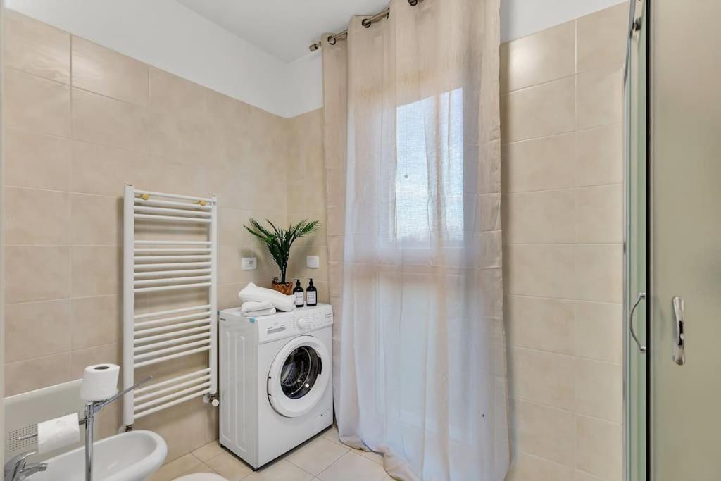 Private Parking-terrace10 Min To Linate Airport * Milan