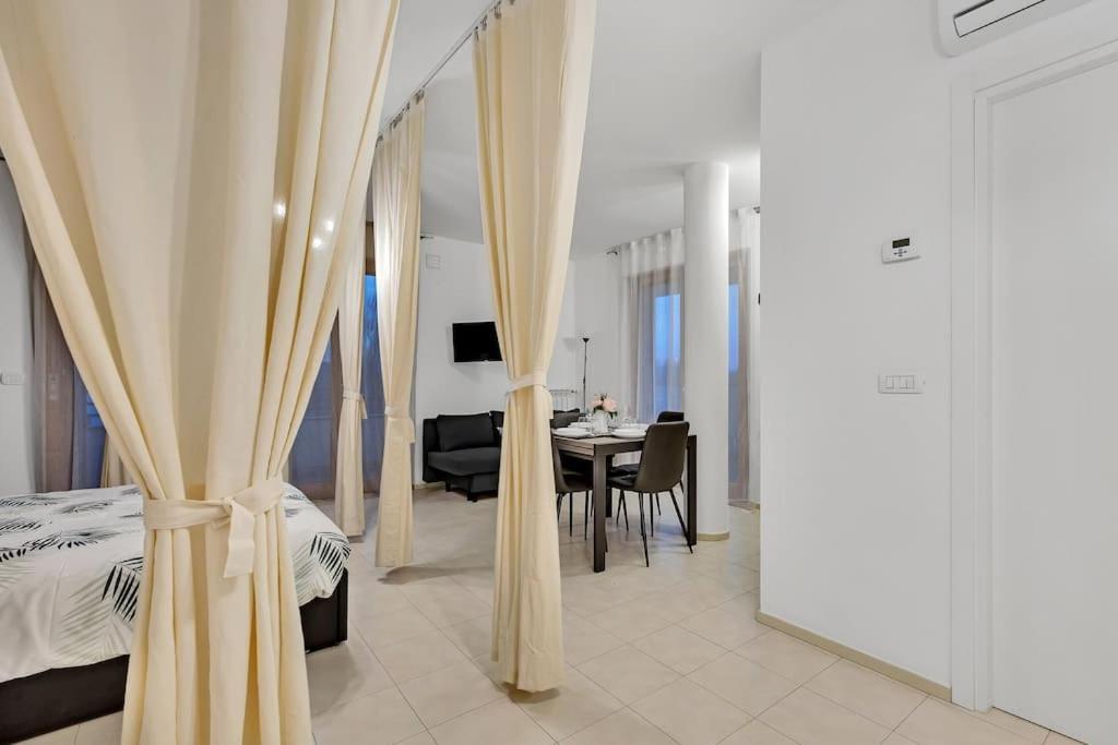 Private Parking-terrace10 Min To Linate Airport * Milan